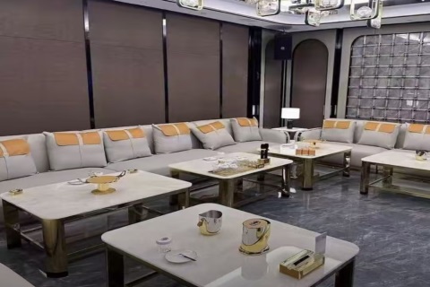 新余大KTV招聘女模日结,方向不对努力白费